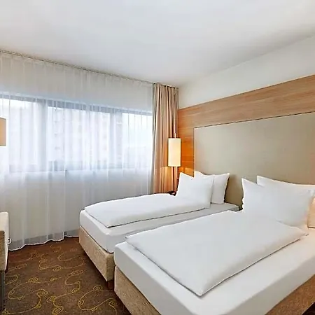 Hotel Salzburg-Hauptbahnhof 4*